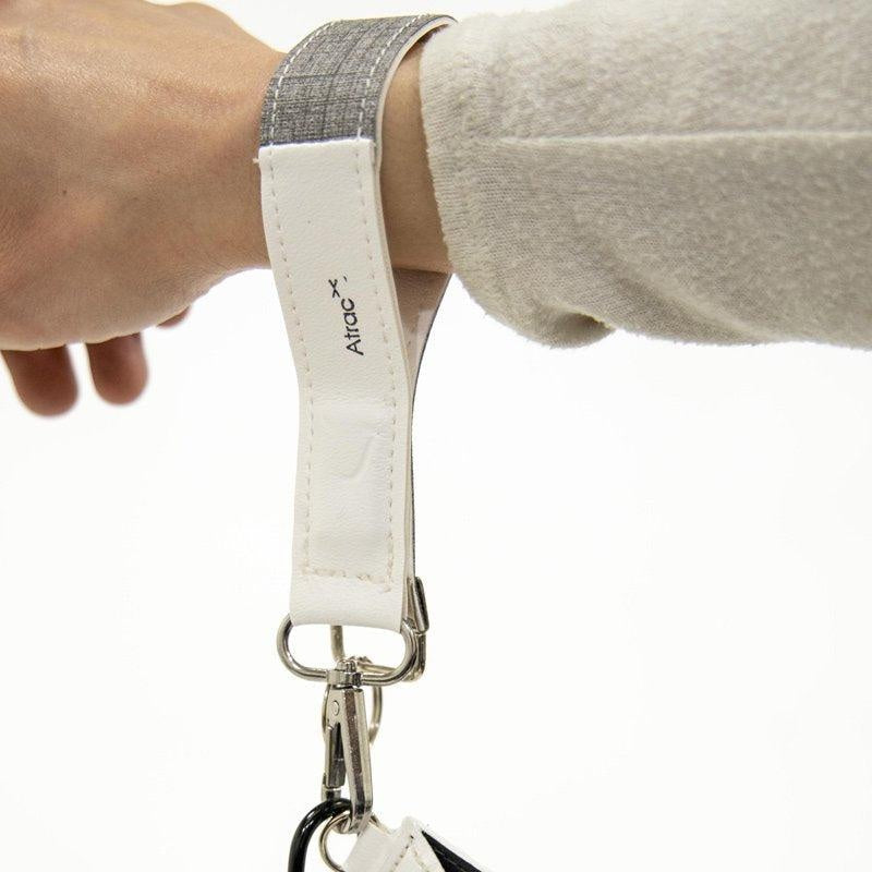 Mag Strap Wristlet - White+Cream