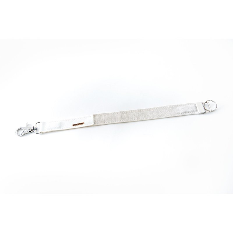 Mag Strap Wristlet - White+Cream